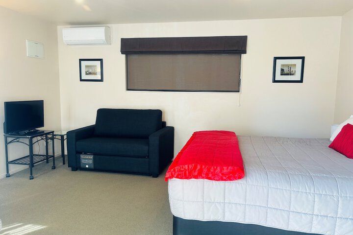 Room 42 of 45