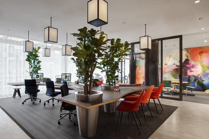 Entrance & Lobby