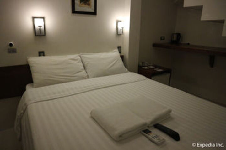 Room 15 of 38