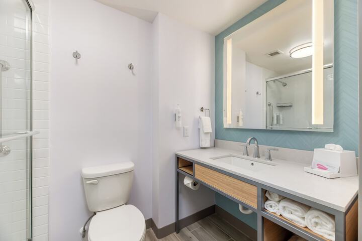 Room 30 of 73