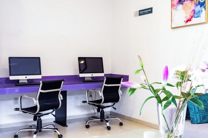 Business Center 142 of 166