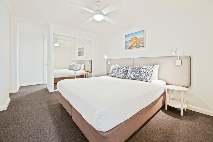Room 6 of 36