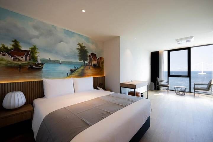 Room 30 of 57