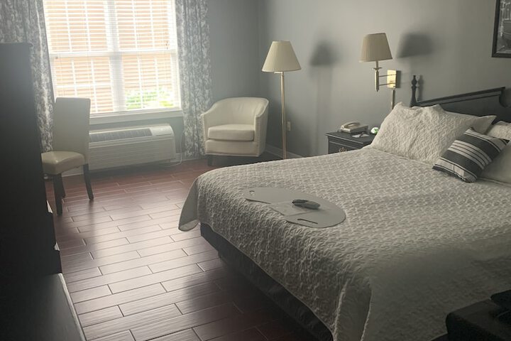 Room 16 of 42