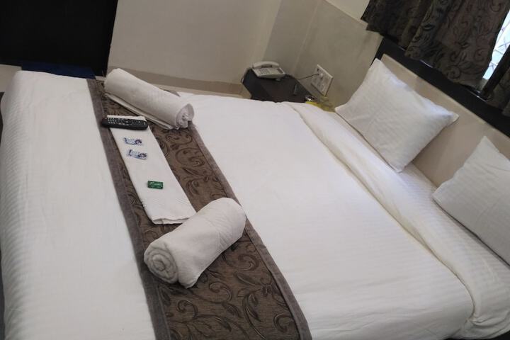 Room 5 of 35