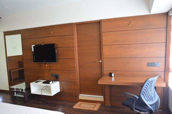 Room 22 of 37