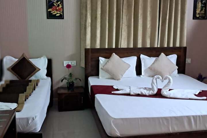 Room 8 of 17