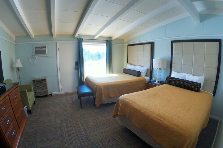 Standard Double Room (16 of 16)