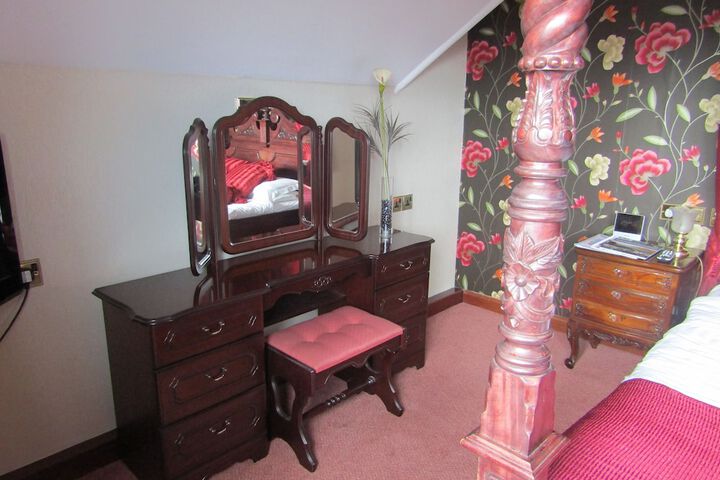 Room 6 of 57