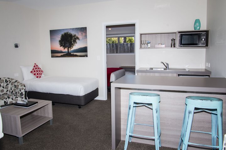 Room 8 of 92