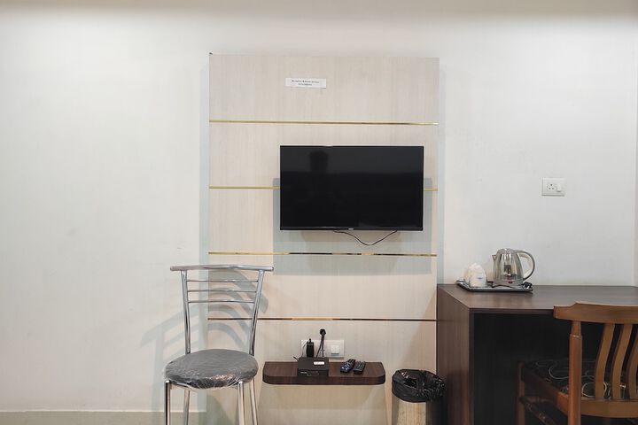 Room 34 of 47