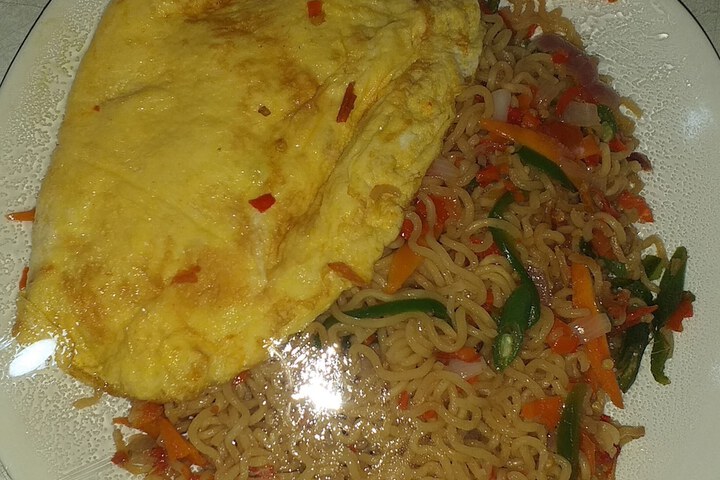 Dining 5 of 12