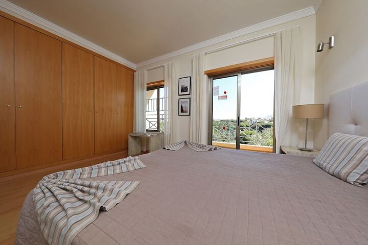 Room 14 of 72