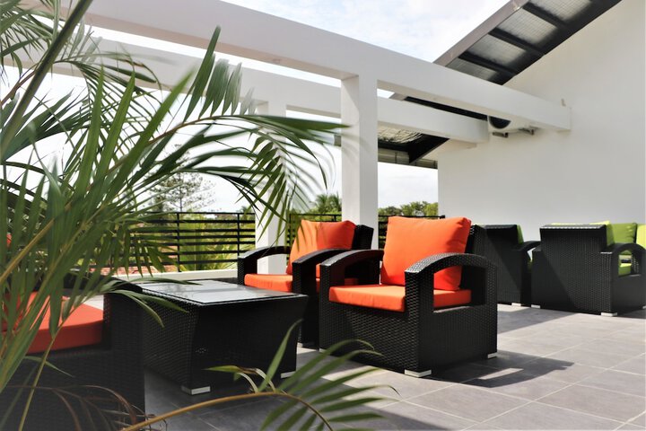 Terrace/Patio 21 of 22