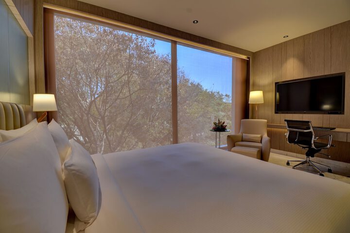 Room 30 of 43