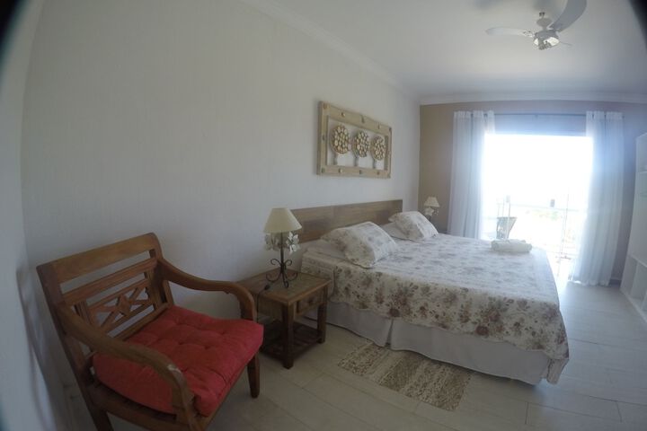 Room 8 of 32