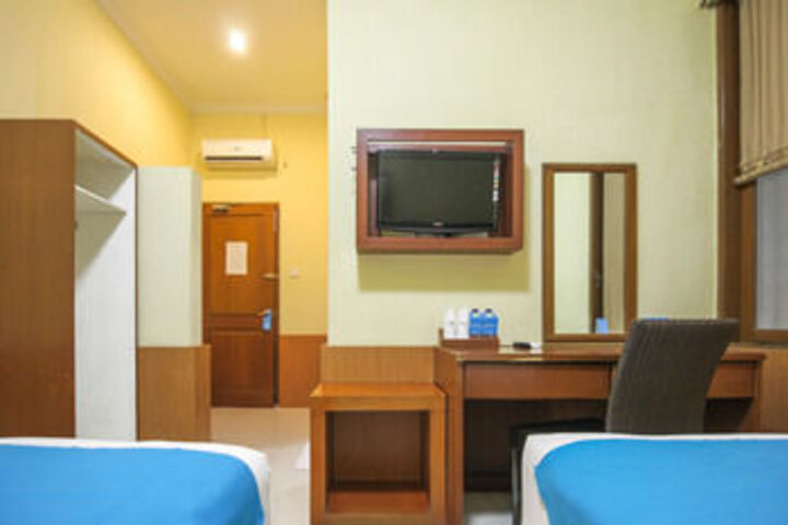 Room 10 of 21