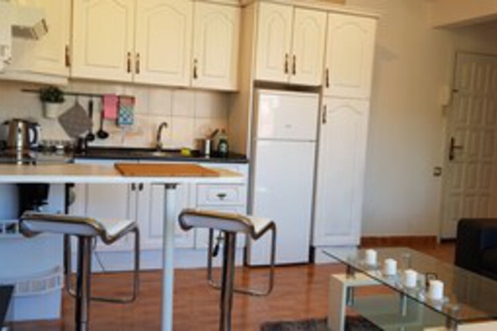 Room 10 of 37
