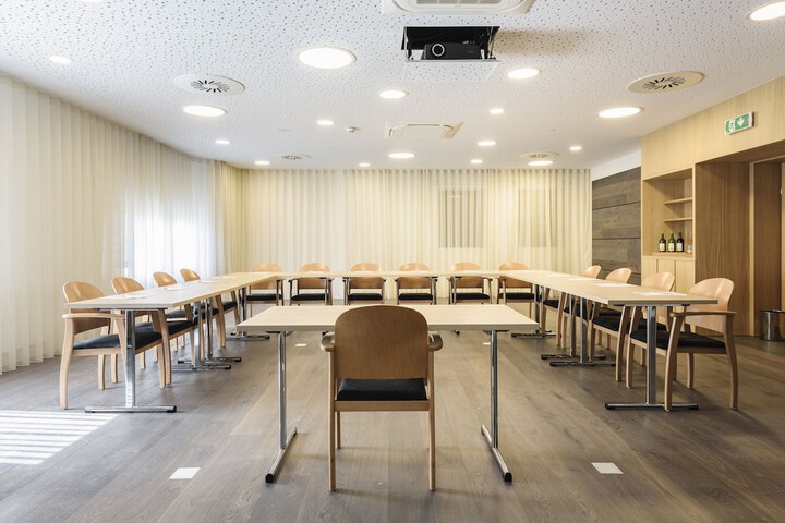 Meeting 118 of 130