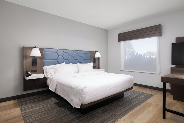 Room 21 of 81