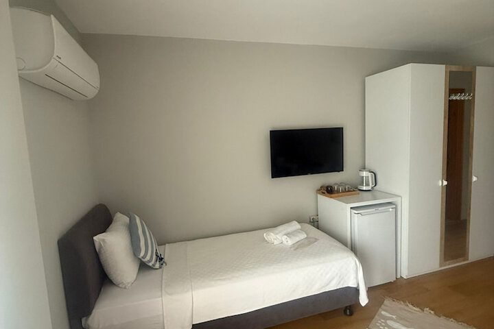 Room 38 of 121