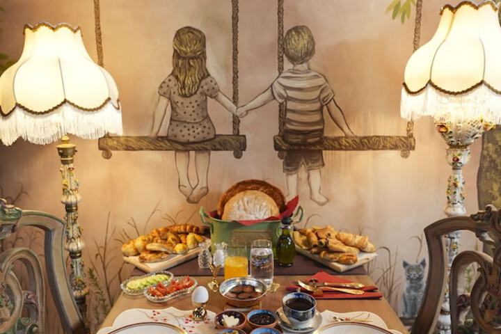 Breakfast/Coffee Service 107 of 171