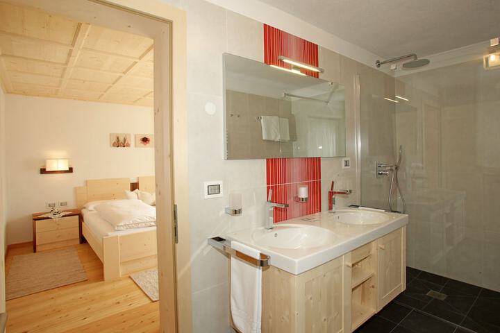 Room 22 of 56