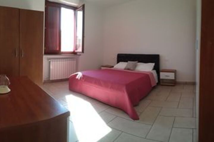 Room 17 of 32