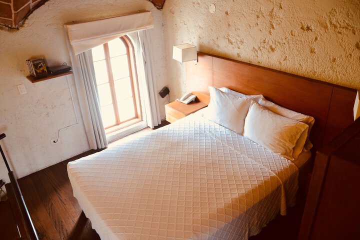 Room 27 of 56