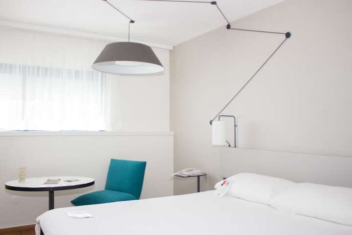 Room 11 of 78