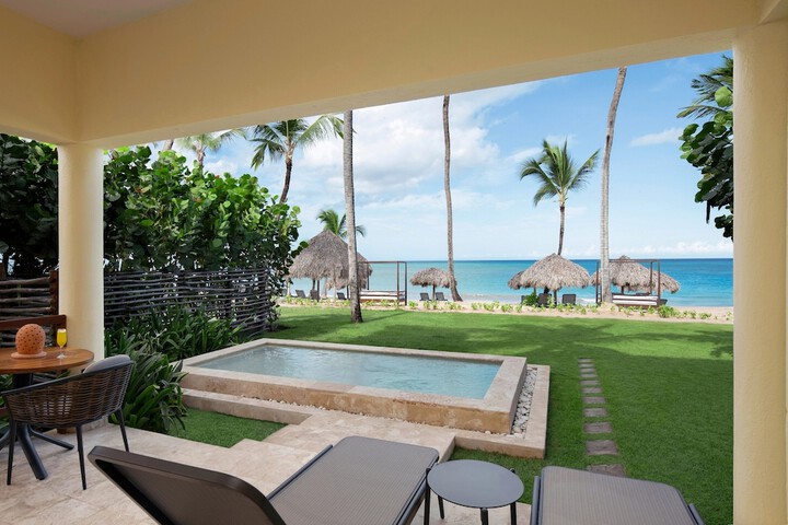 Pool Hotel