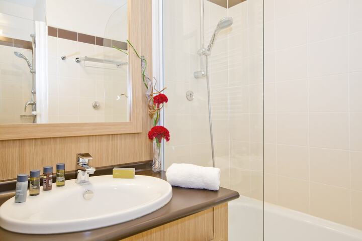 Clean Restrooms