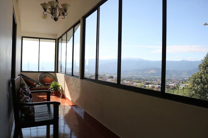 Room 19 of 35