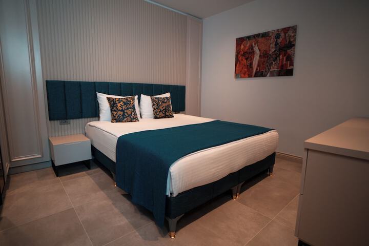 Room 29 of 76