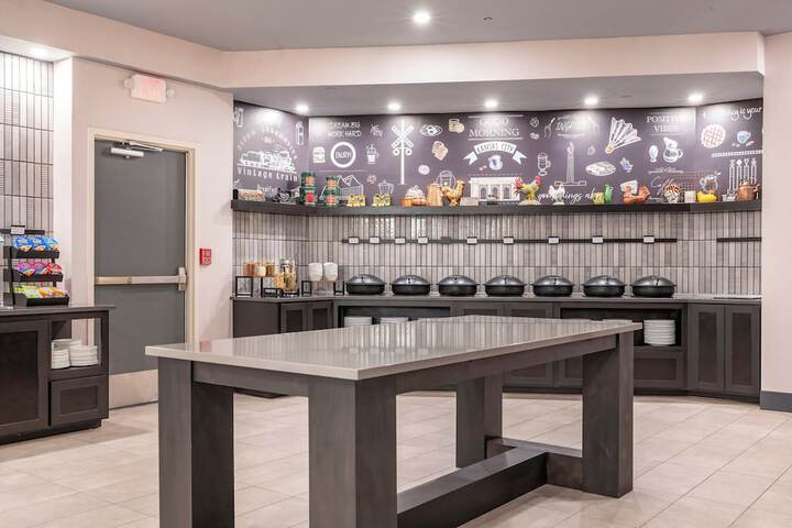 Breakfast/Coffee Service 29 of 86