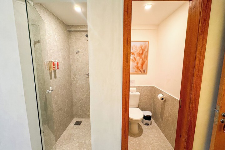 Room 29 of 108
