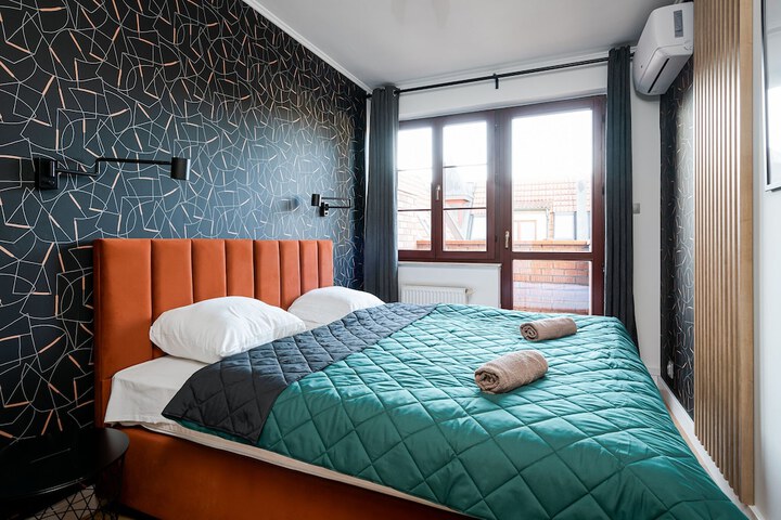 Room 46 of 178