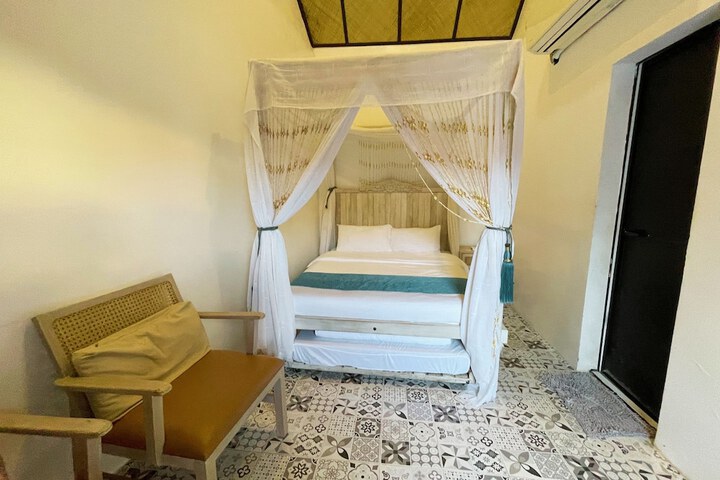 Room 47 of 106