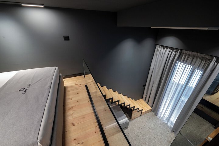Room 38 of 147