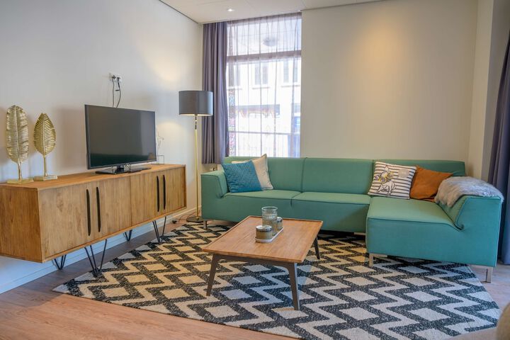 Room 52 of 132