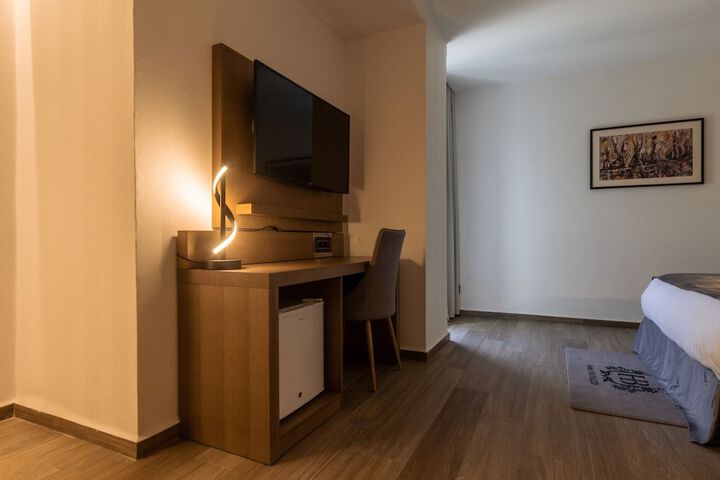 Room 19 of 47