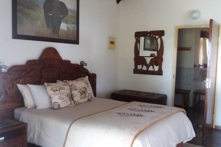 Room 3 of 64