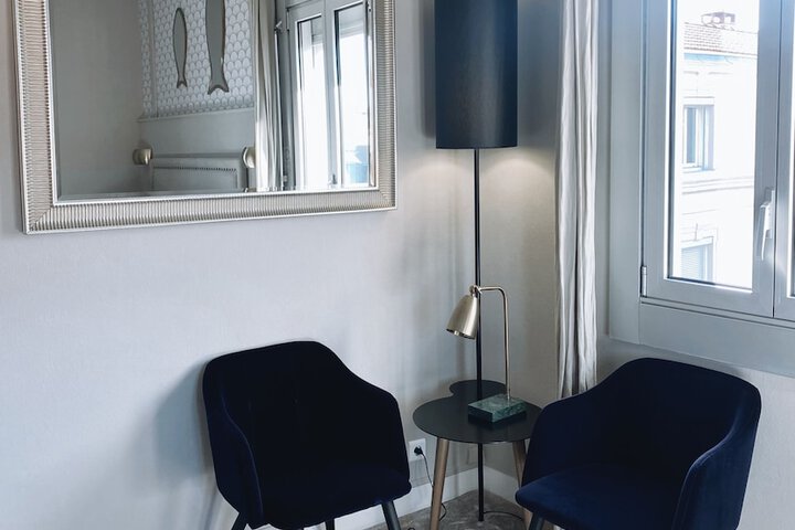Room 6 of 48