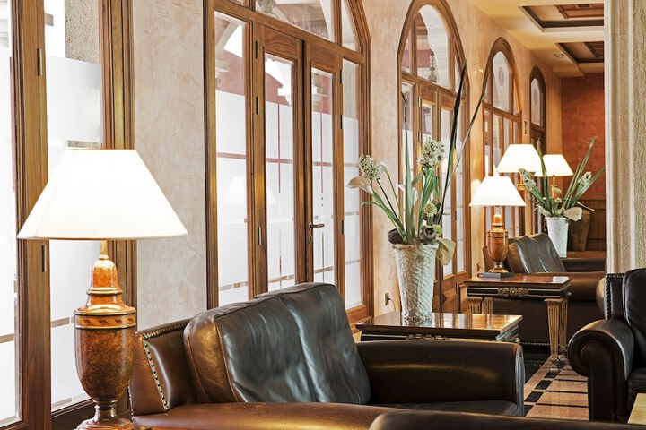 Guest Lobby