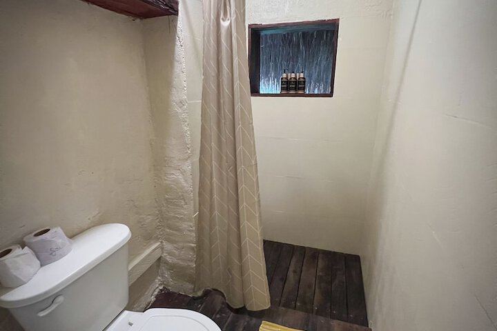 Room 43 of 98