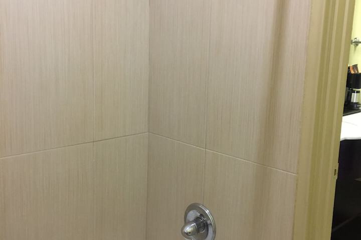 Room 19 of 40
