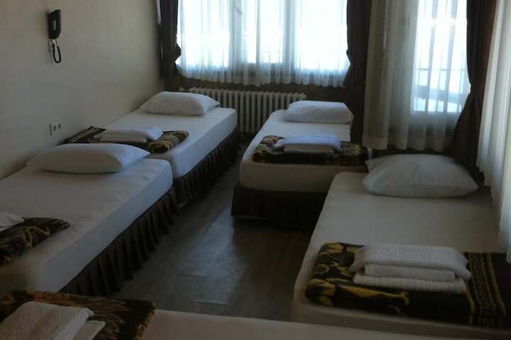 Room 21 of 66