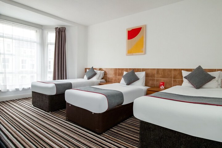 Room 40 of 64