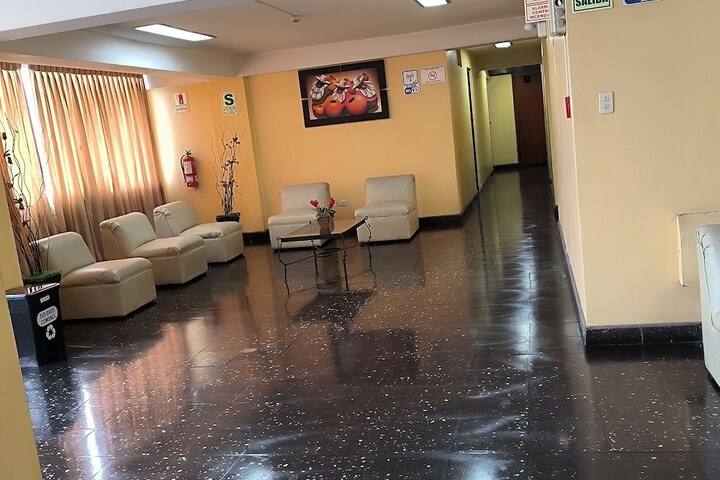 Room 11 of 20