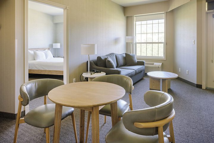 Room 47 of 167